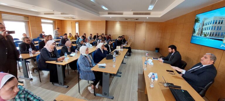 زيارة وفد كلية التجارة جامعة اسيوط